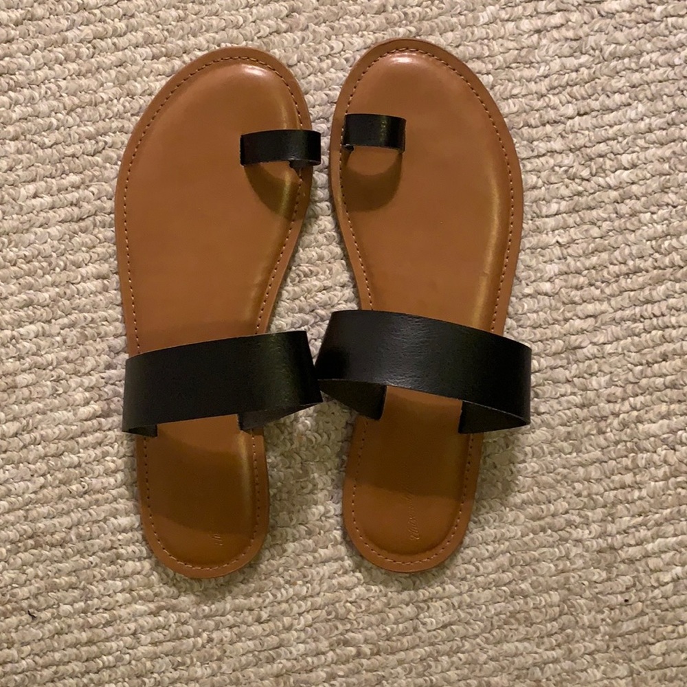 Black, size 10 strappy sandals